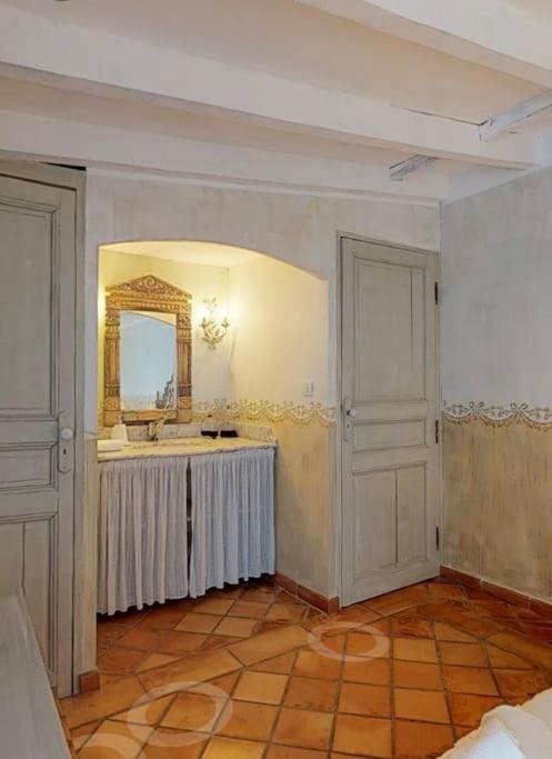 Villa Antonia Calvi  Luaran gambar